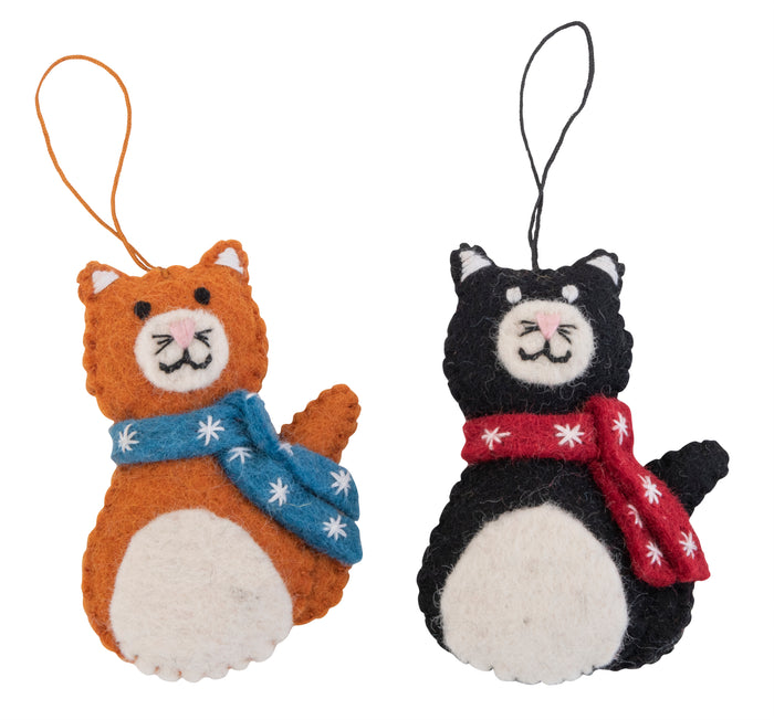 Christmas Cats with scarves