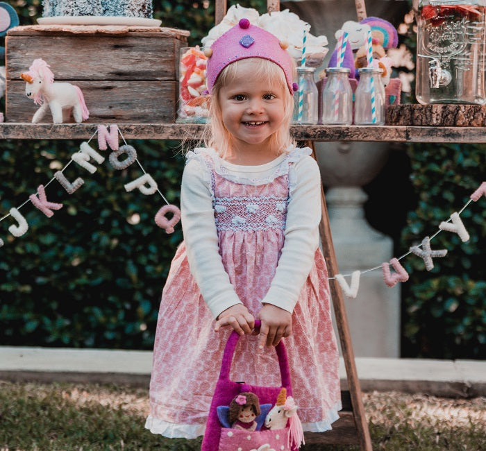 Pashom handmade kids bags and purses. Sweet felt purses. Little girls bags