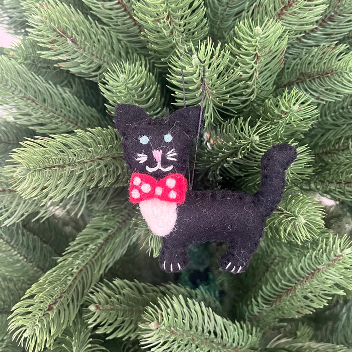 Christmas Cats with Bows – Handmade Felt