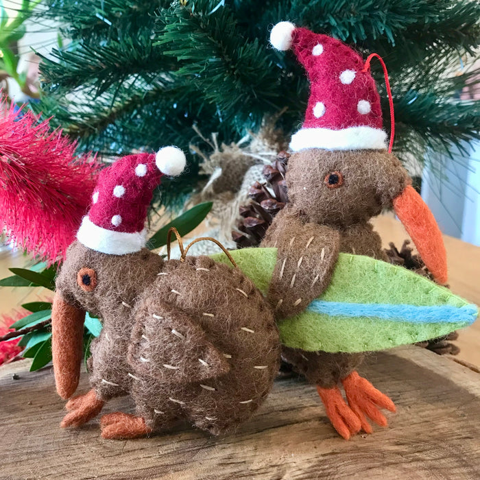 Kiwi bird with hat Christmas tree decoration