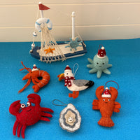 Christmas Crab Decoration | Christmas Coastal - Pashom
