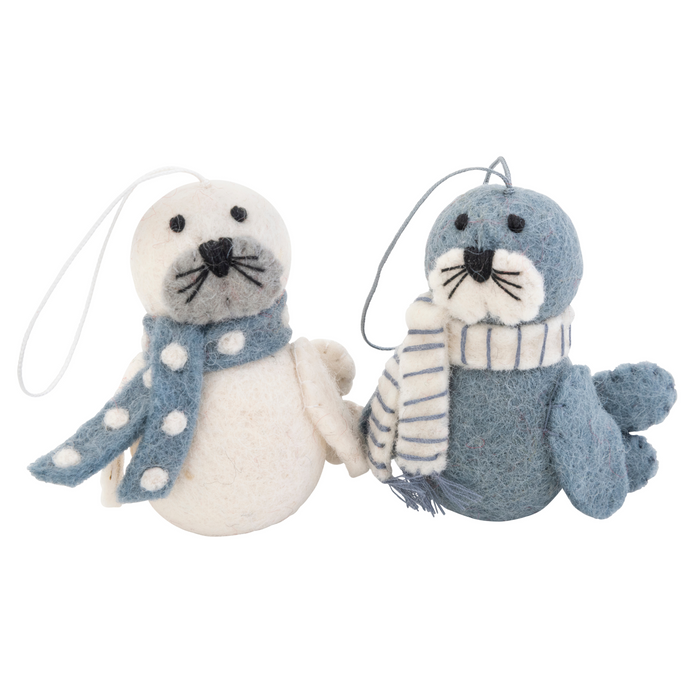 Christmas seals in scarves - Pashom