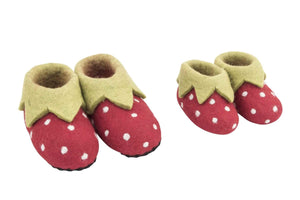 Strawberry Slippers Kids - size 3 & 4